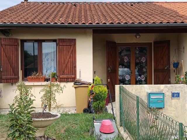 MAISON PLAIN PIED QUARTIER CALME LOUEE