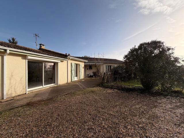 MAISON PLAIN PIED SEJOUR 4 CH GARAGE