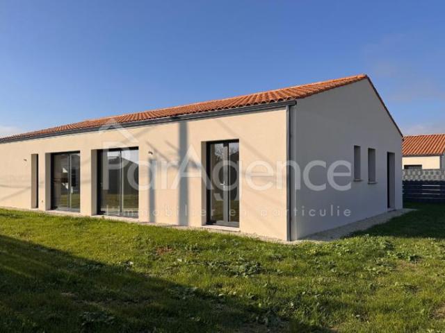 Maison plain pied Spacieuse et lumineuse