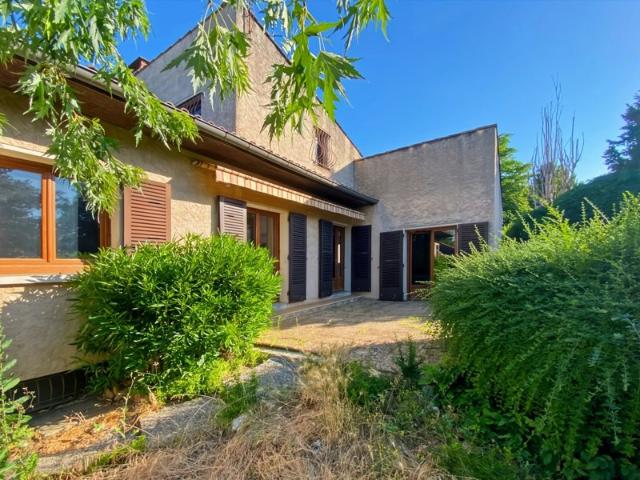 MAISON PLAIND PIED T5/6 141 M2 AVEC JARDIN