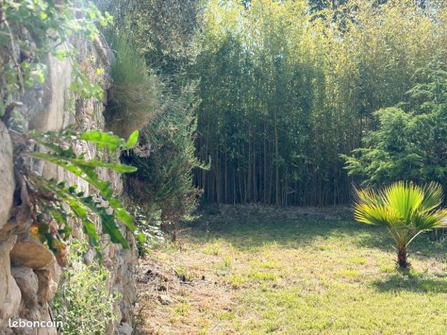 Maison plein pied 130 m2 DPE C Terrain 900m2 20 min de Nîmes