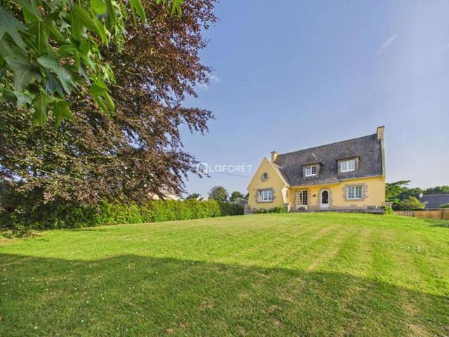 Maison Pleyben 8 pièce s 175 m2