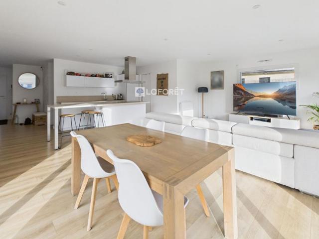 Maison Plomeur 4 pièce s 95 m2
