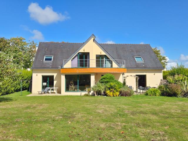 Maison Ploneour Lanvern 9 pièce s 223 m2 223m² Plonéour Lanvern