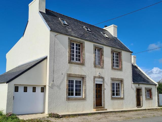 Maison Plougasnou 8 pièce s 183 m2