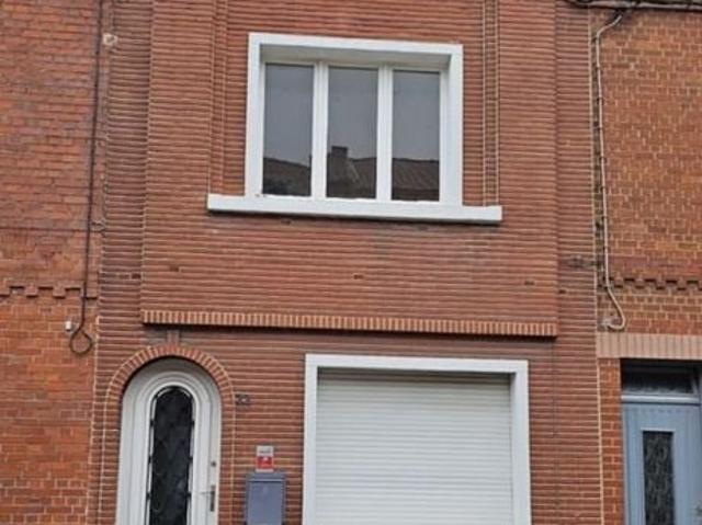 Maison présentant un beau potentiel, entièrement à rénover