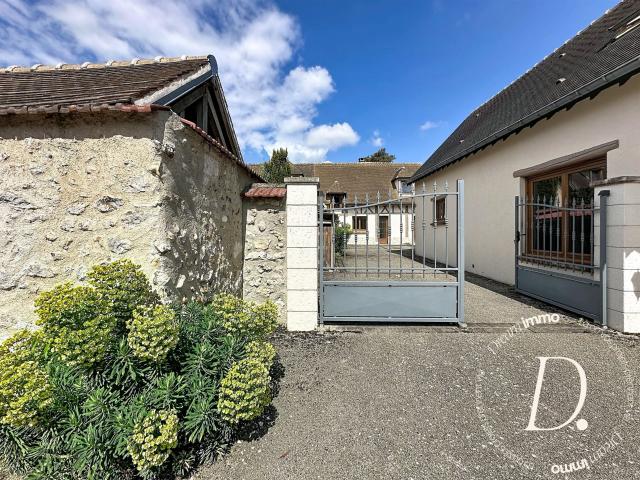 Maison principale + Dépendance studio avec garage. 113m² Vexin sur Epte