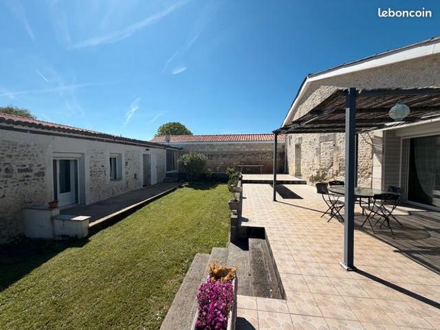 Maison principale + petit logement indépendant