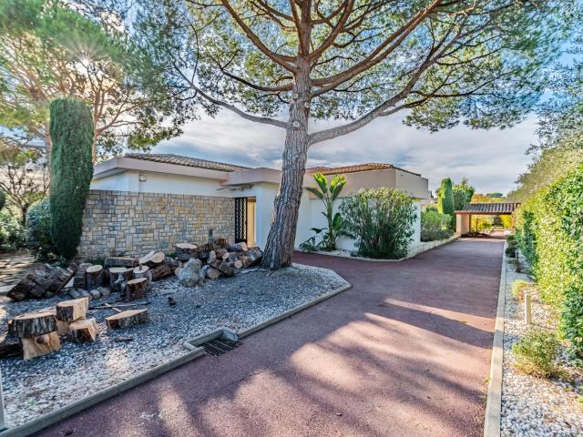 Maison privée de plain pied généreuse 160m² Mougins