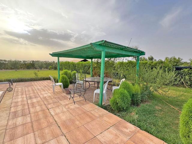 Maison privée en plain pied 3 chambres, Piscine, jardin