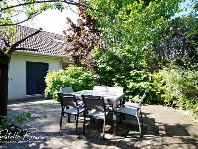 Maison proche centre ville 5 chambres dont 3 en RDC