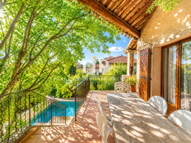 Maison proche centre ville Pigonnet 205m2