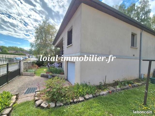 Maison proche de Beauvais village avec tout les commodités écoles, mini crèche alimentation dépôt de pain coiffeur