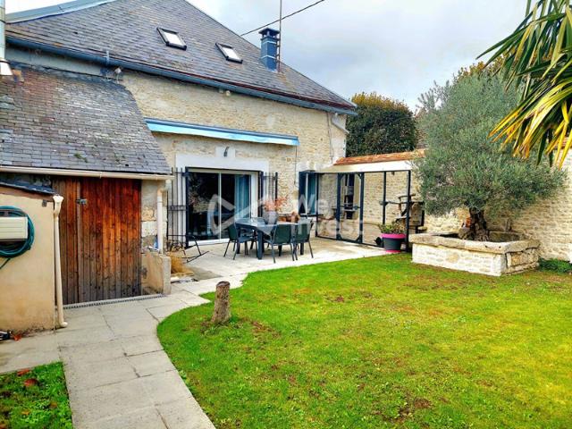Maison PROCHE DE PITHIVIERS, 8 pièces, 258m²
