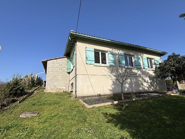 Maison proche des commodités Montpon Menesterol 65m² Montpon Ménestérol