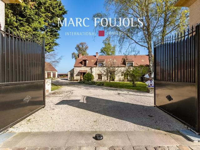 Maison proche Senlis Ravissante Longère en pierre 204m² Senlis