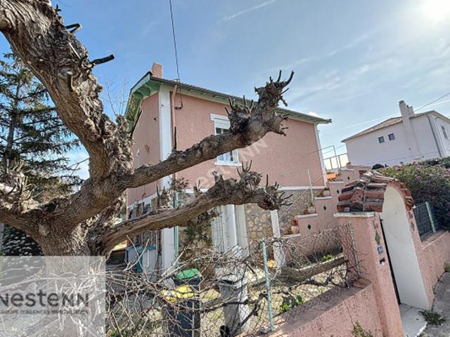 Maison provençale à Bandol de 8 pièces de 145 m²