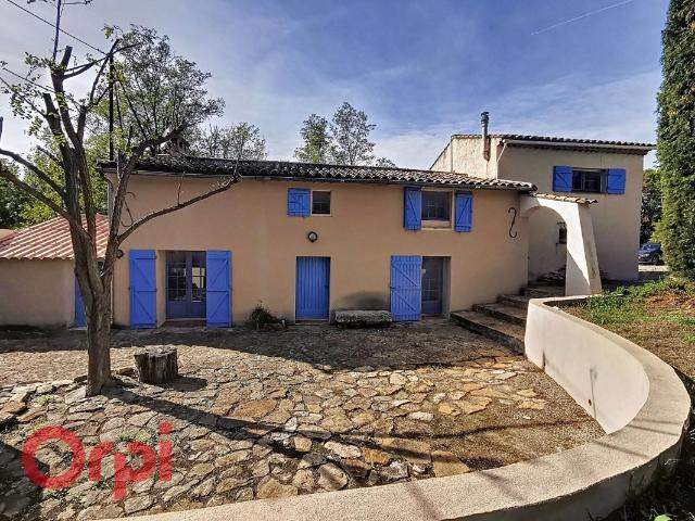 Charmant mas à vendre au Castellet