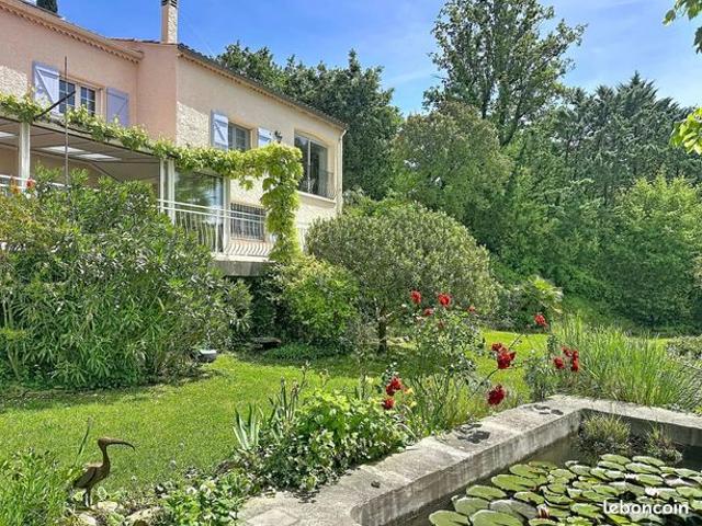 Maison provençale, piscine, maison d’amis dans paradis bucolique
