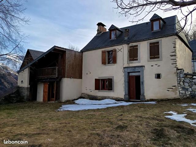 MAISON PYRENEENNE DE CARACTERE 130 m² habitable proche station de Peyragudes