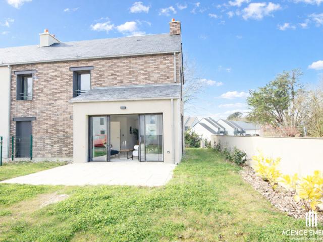 Maison quartier de la Vicomté, 4 pièces de 92,3 m2 à Dinard, stationnements, annexe, jardin