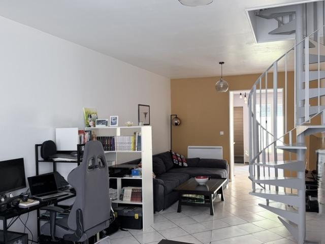 Maison quartier Saint Pierre 2 chambres et une d'appoint avec jardinet