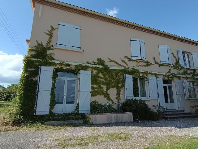 Maison Quercynoise 10 Pieces 251M2 Piscine 251m² Saint Paul de Loubressac