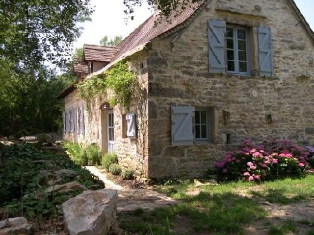 Maison Quercynoise de caractère en TBE sur 2024m2 de terrain. 77m² Saillac