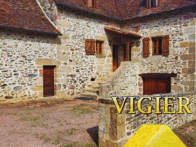 Maison quercynoise proche Lacapelle Marival 130m² Lacapelle Marival