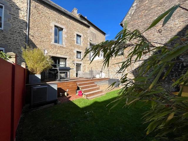Maison Quintin 6 pièce s 132 m2