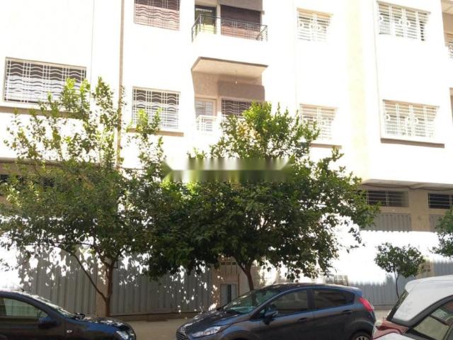 Maison R Plus 2 Avec 2 Fonds Commerciaux à Vendre