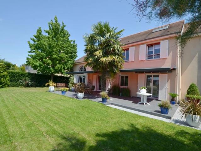 Maison RDC 223 m2