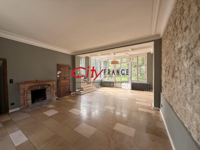 Maison RDC 190 m2 7 pièces