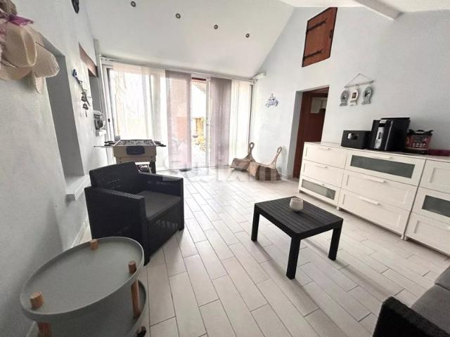 Maison RDC 250 m2