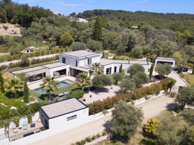 Maison RDC 250 m2