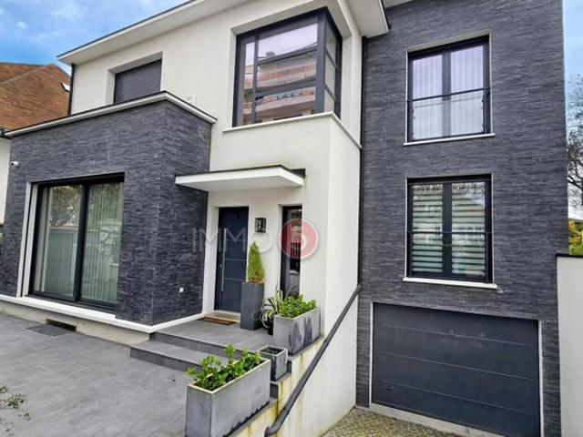 Maison RDC 260 m2