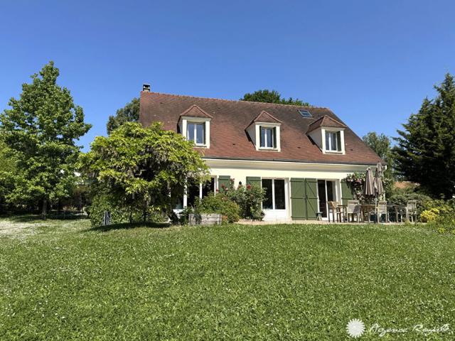Maison RDC 295 m2 10 pièces