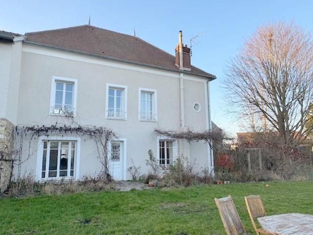 Maison RDC 205 m2 8 pièces