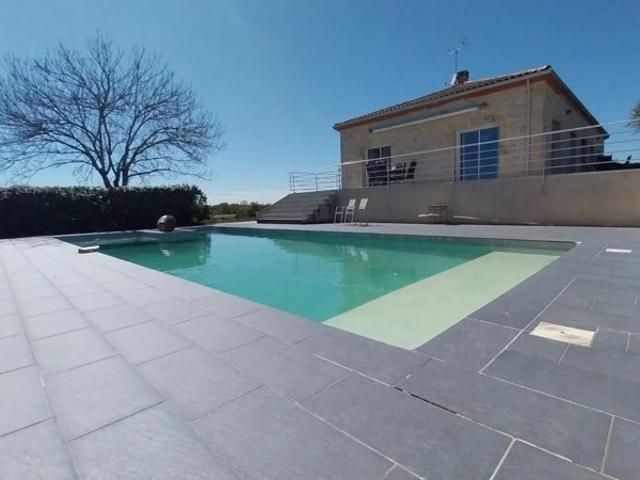 Maison RDC 220 m2