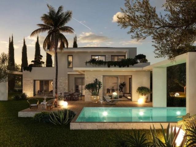 Maison RDC 220 m2