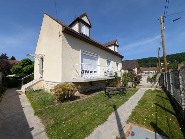 Maison RDC 221 m2
