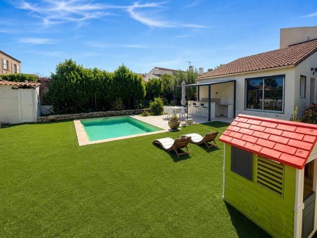 Maison RDC 500 m2