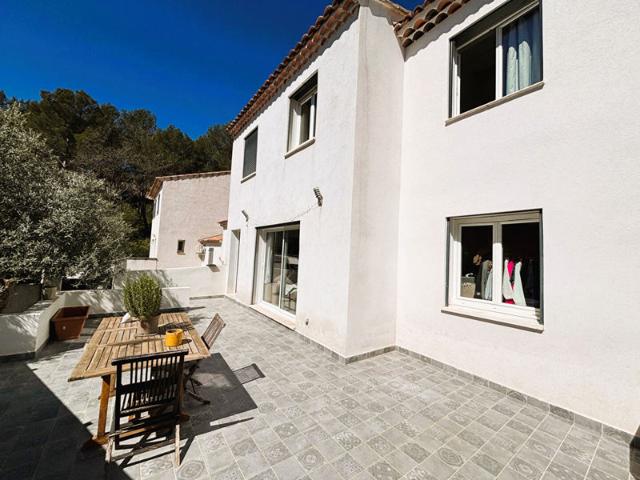 MAISON RECENTE