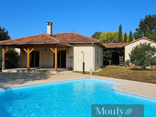 Maison Recente Toute De Plain Pied Avec Piscine 168m² Caillac