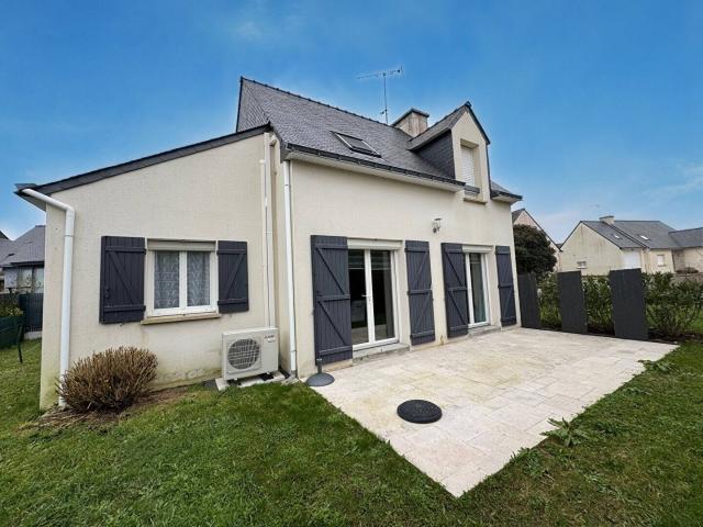 Maison récente avec garage en parfait état à vendre à Muzillac
