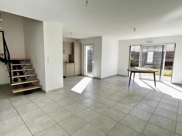 Maison récente avec jardin et garage – 3 chambres – Angers