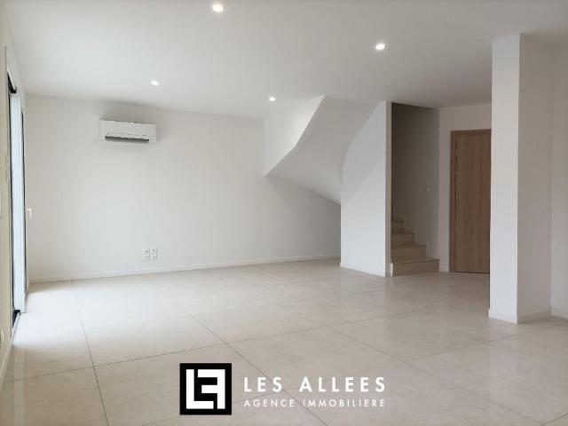 MAISON RECENTE AVEC 4 CHAMBRES ET JARDINET
