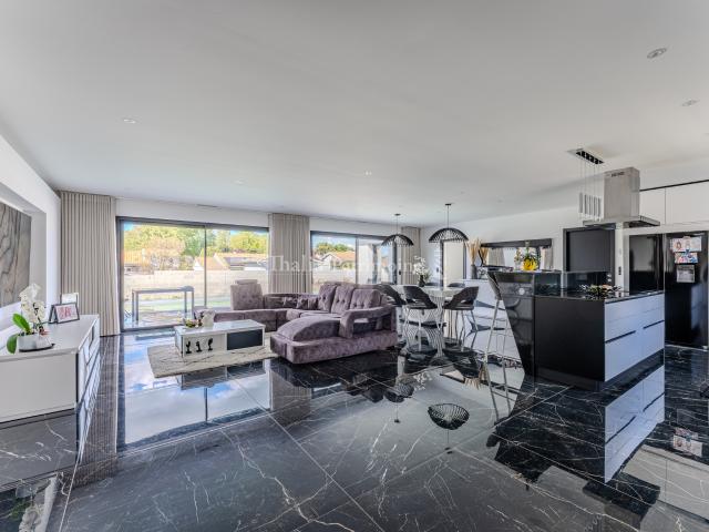 Maison contemporaine de 145m2 avec piscine Camblanes et Meynac