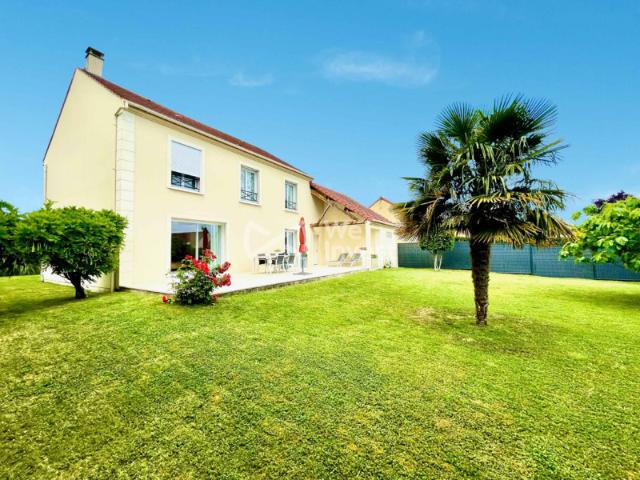 Maison recente de 155 m2 / 4 chambres / sans vis à vis