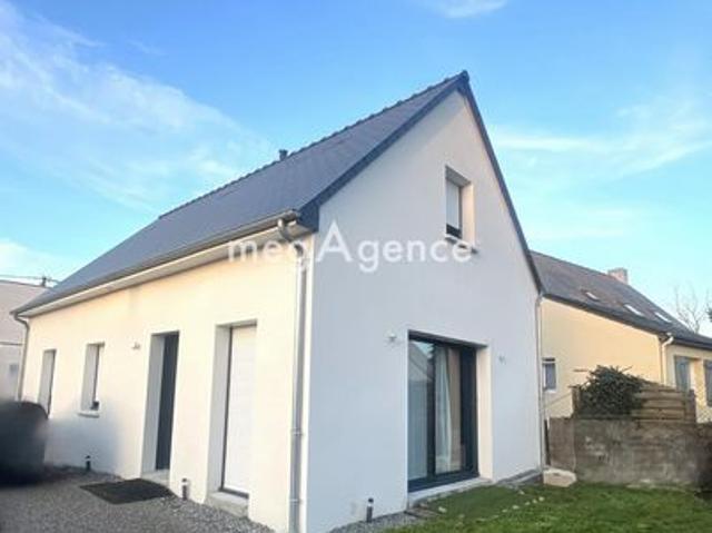 Maison recente de plain pied avec 3 chambres